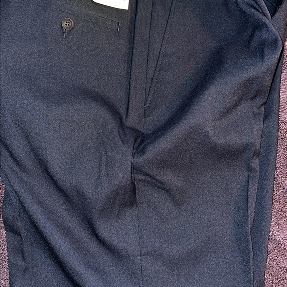 Men’s slacks - Picture 2 of 3